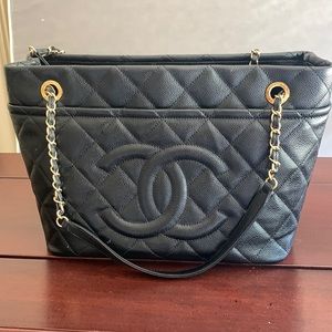 Chanel tote